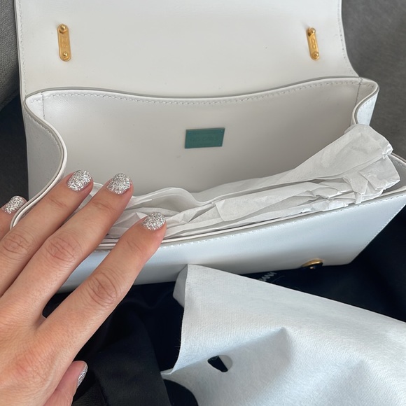 Dolce gabbana chain handbag - Picture 2 of 4